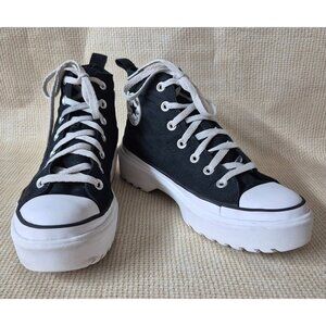 Youth Black & White Chuck Taylor All Star Lugged Heel Platform Sneaker Size 6